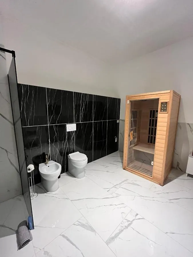 Myhome Boni Deluxe Milán 0*,  Itálie