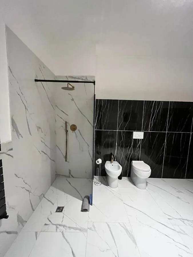 Myhome Boni Deluxe Milán Itálie
